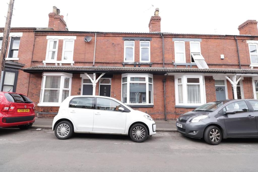 Contractors House Apartment Doncaster Exterior photo